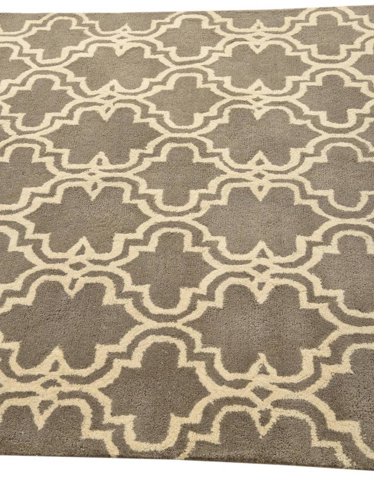 Detail image of  5' x 7' 10 Luna Wool Rug
