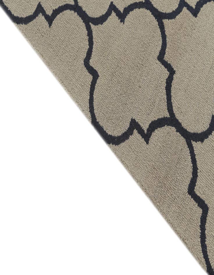 Detail image of  5' x 7' 10 Luna Wool Rug