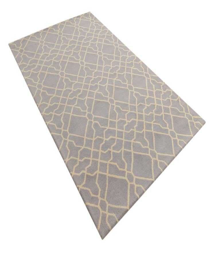 Detail image of  5' 1 x 8' Luna Wool Rug