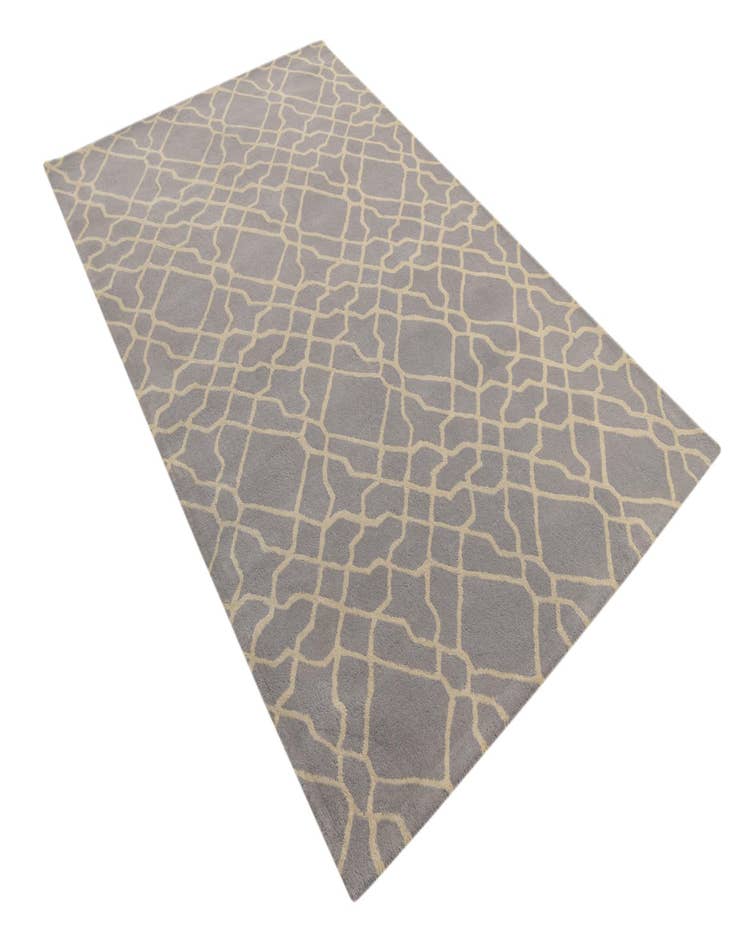 Detail image of  5' x 8' Luna Wool Rug