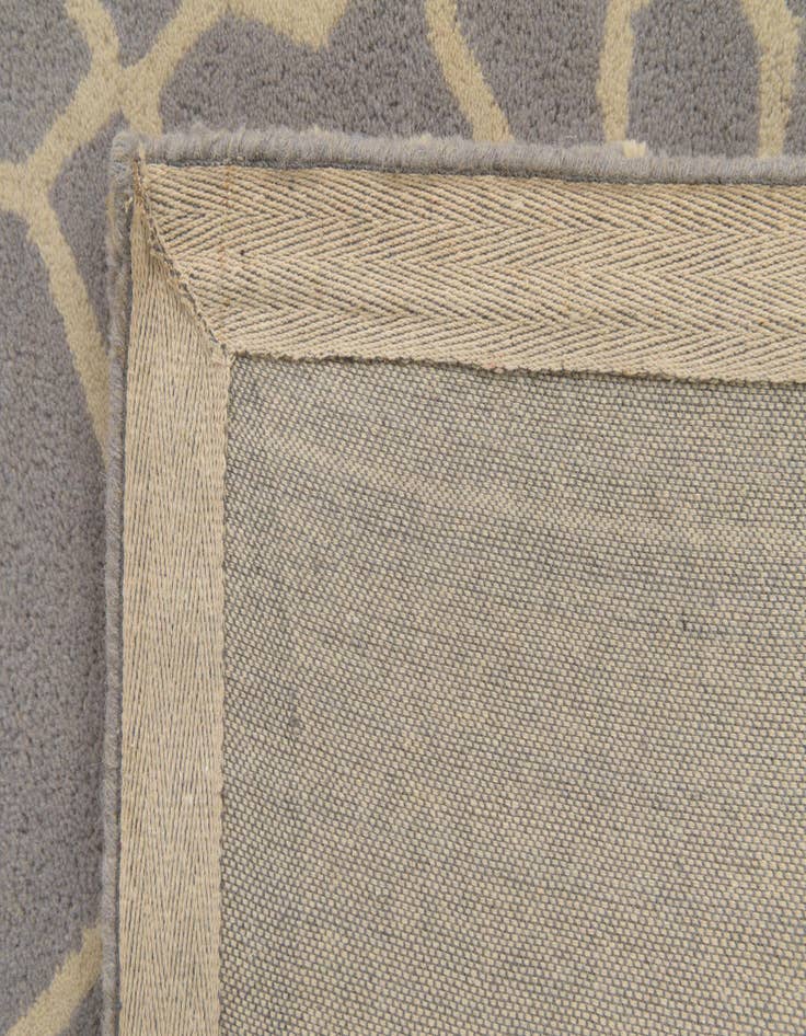Detail image of  5' 1 x 8' Luna Wool Rug