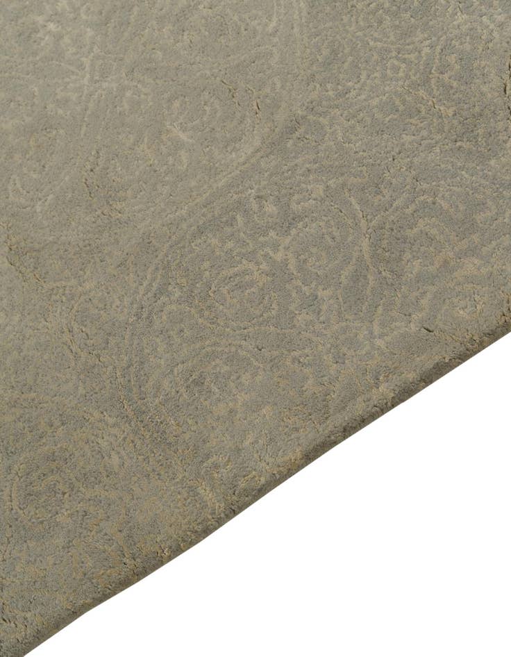 Detail image of  5' x 8' Luna Rug