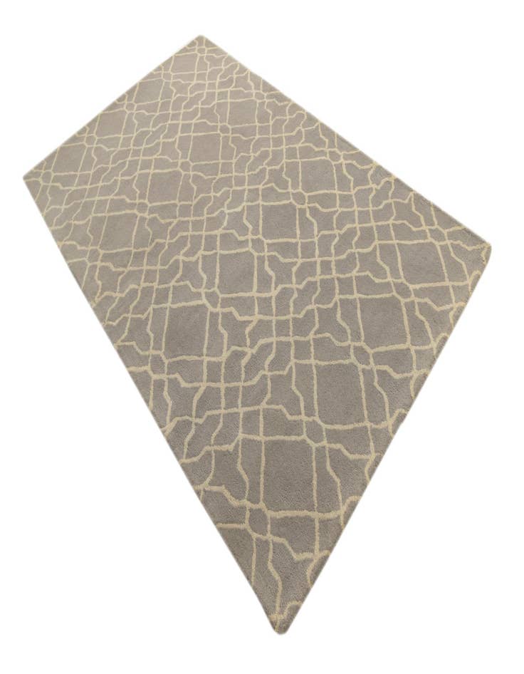 Detail image of  5' x 8' Luna Wool Rug