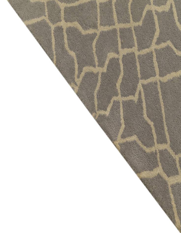 Detail image of  5' x 8' Luna Wool Rug