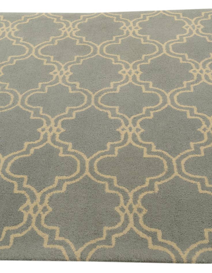 Detail image of  5' x 7' 10 Luna Wool Rug