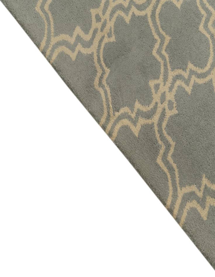 Detail image of  5' x 8' Luna Wool Rug