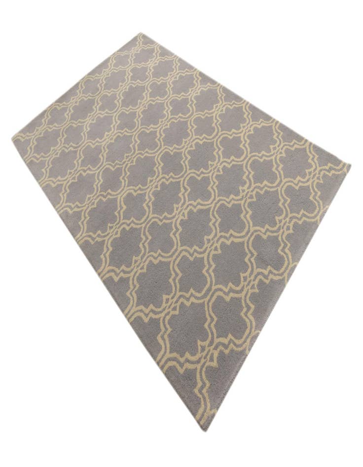 Detail image of  5' x 8' Luna Wool Rug