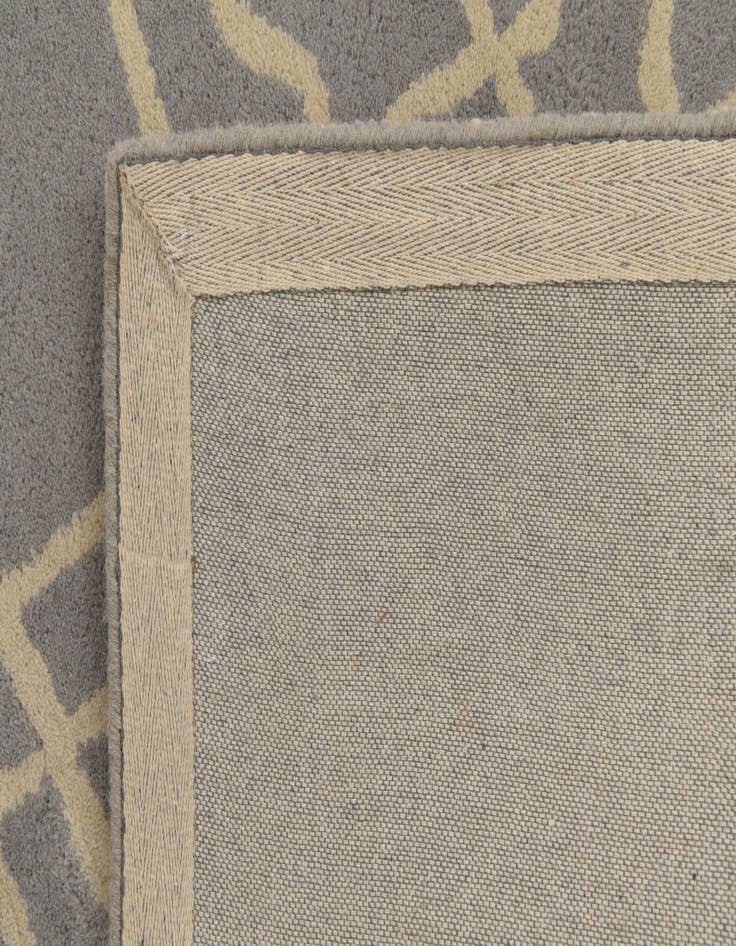 Detail image of  5' x 8' Luna Wool Rug