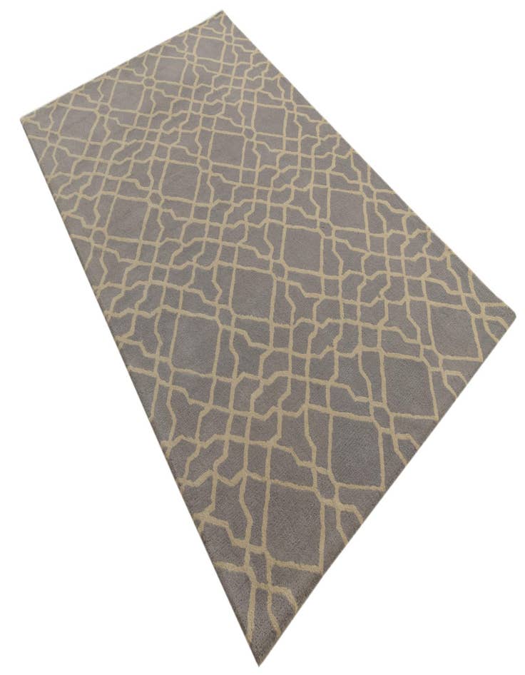 Detail image of  5' x 8' Luna Wool Rug