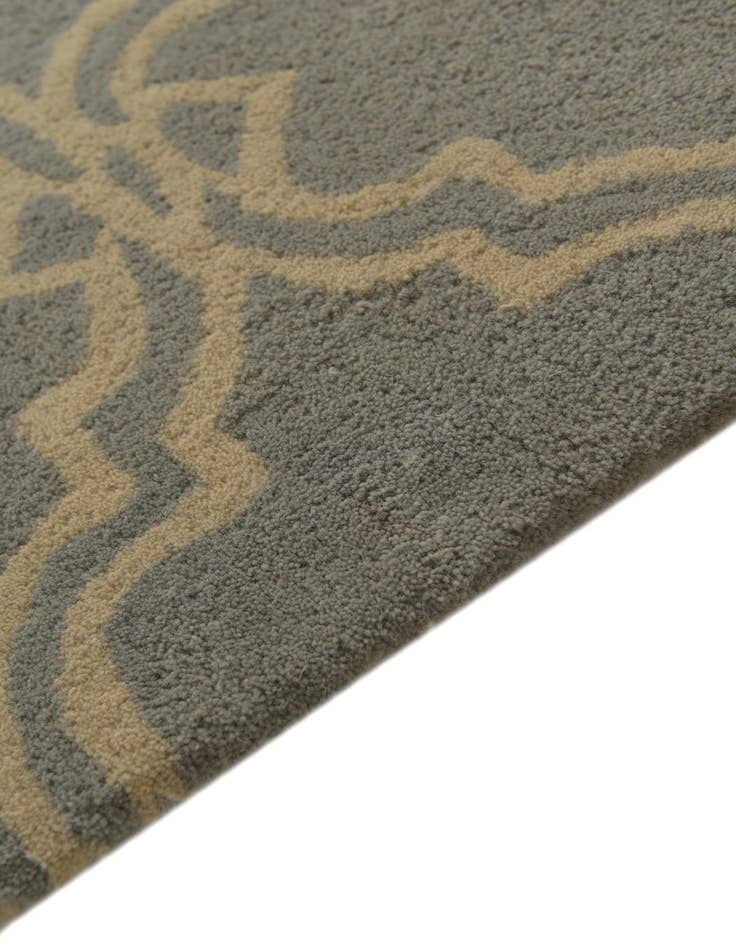 Detail image of  5' x 8' Luna Wool Rug