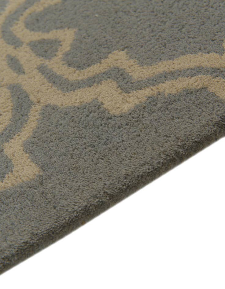 Detail image of  5' x 8' Luna Wool Rug