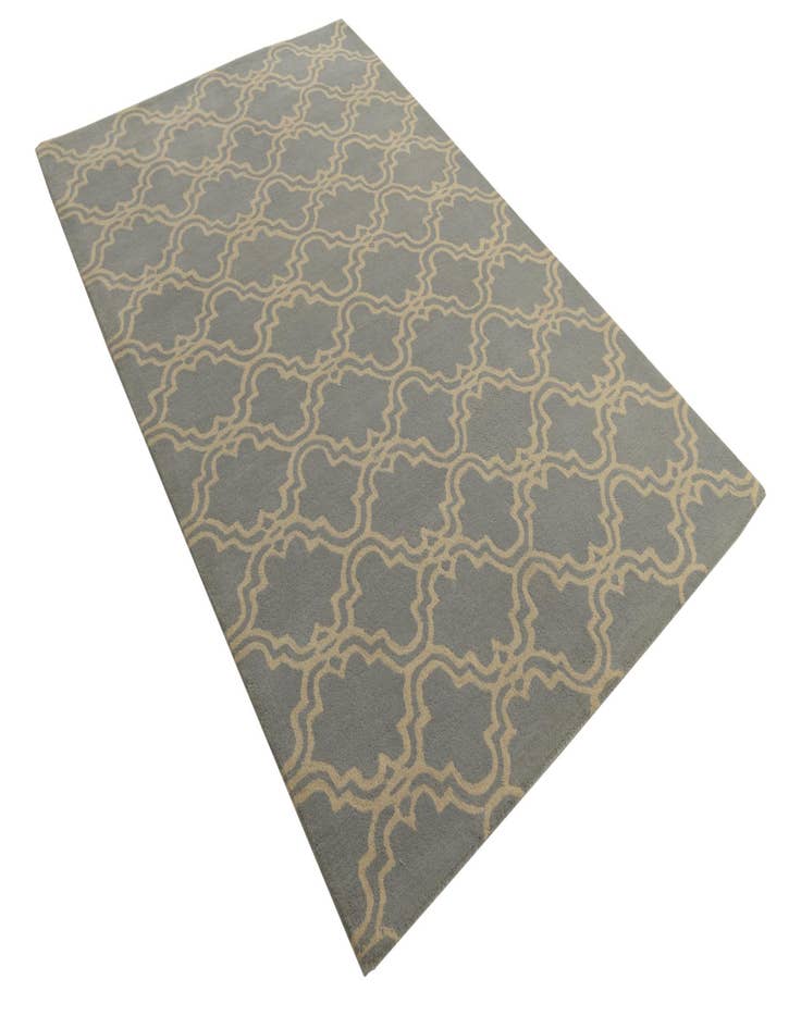 Detail image of  5' x 8' Luna Wool Rug