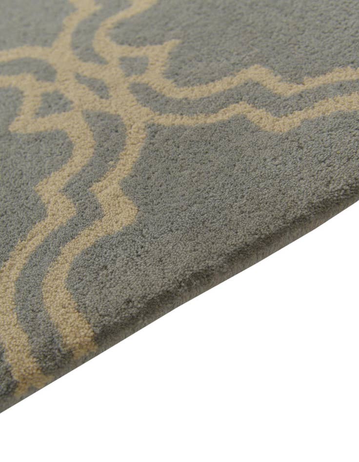 Detail image of  5' x 8' Luna Wool Rug