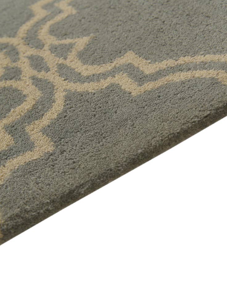 Detail image of  5' x 8' Luna Wool Rug