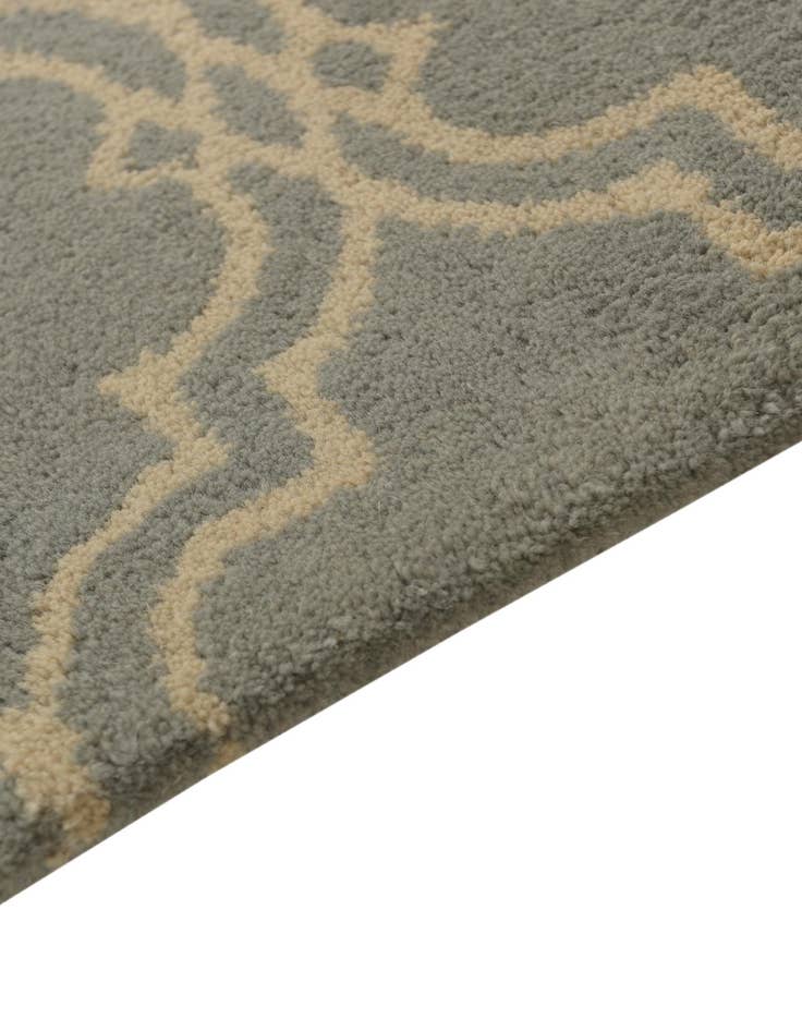 Detail image of  5' x 8' Luna Wool Rug