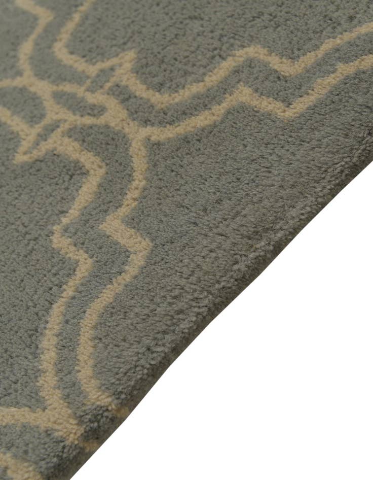 Detail image of  5' x 8' Luna Wool Rug