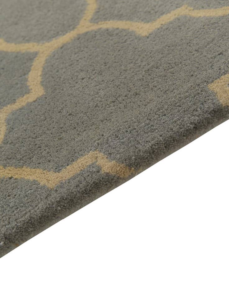 Detail image of  5' x 8' Luna Wool Rug