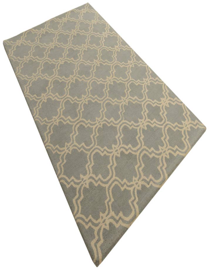 Detail image of  5' x 8' Luna Wool Rug