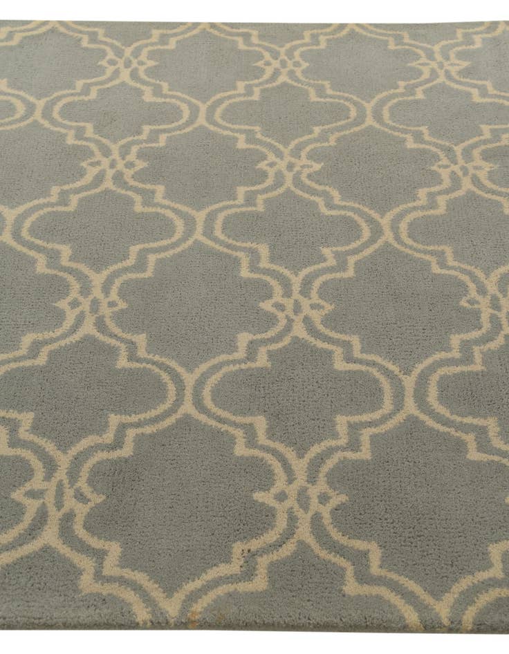 Detail image of  5' x 7' 10 Luna Wool Rug