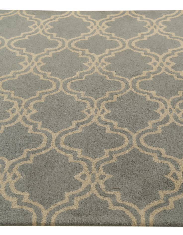 Detail image of  5' x 8' Luna Wool Rug