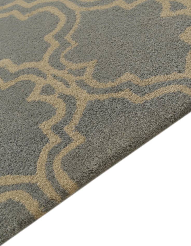 Detail image of  5' x 8' Luna Wool Rug