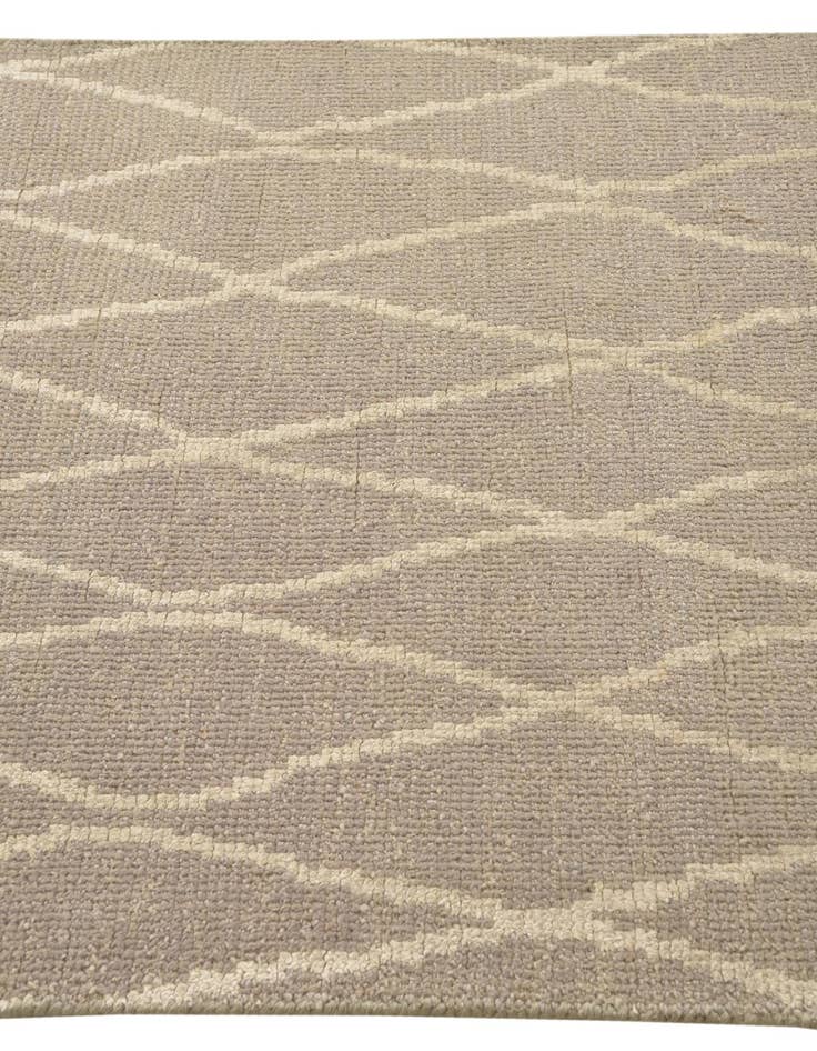 Detail image of  3' 8 x 5' 9  Hand Knotted Luna Rug