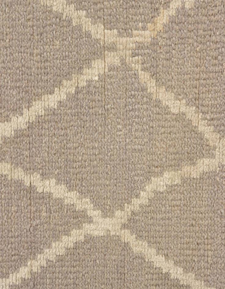 Detail image of  3' 8 x 5' 9  Hand Knotted Luna Rug
