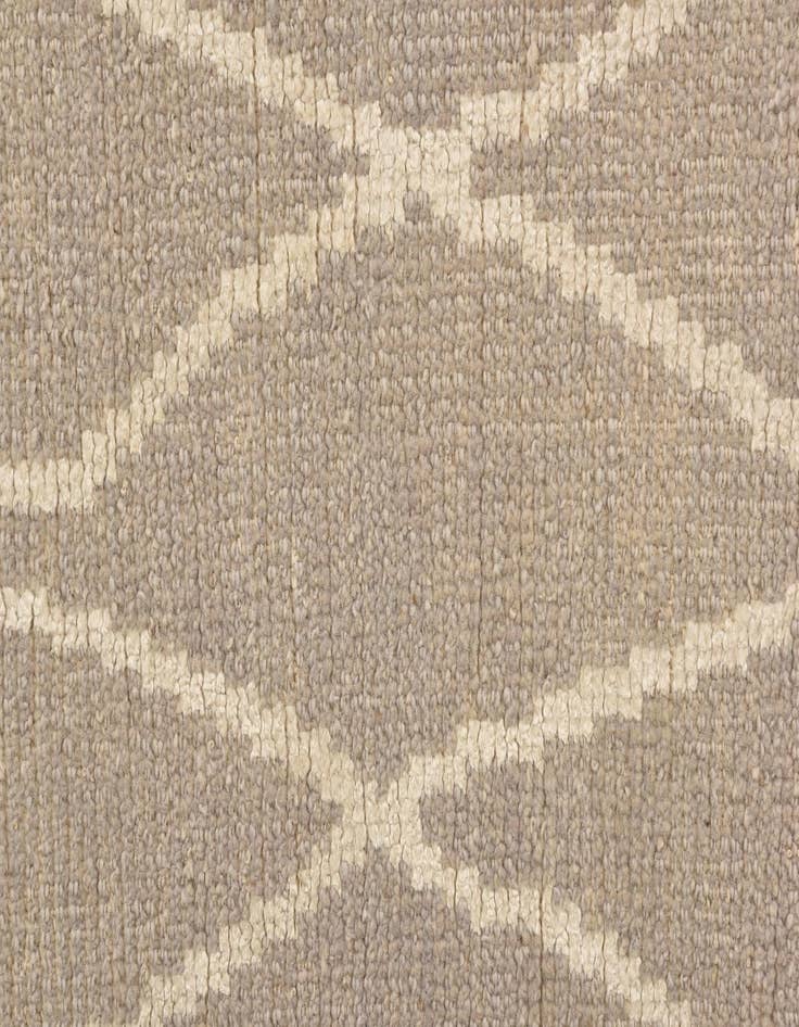 Detail image of  3' 8 x 5' 9  Hand Knotted Luna Rug