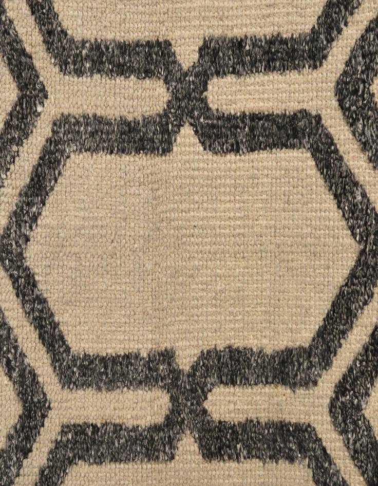 Detail image of  3' 8 x 5' 9  Hand Knotted Luna Rug
