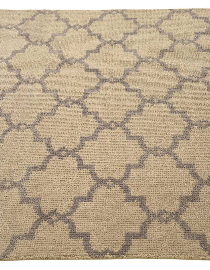 Detail image of  4' 10 x 6' 10  Hand Knotted Luna Wool Rug