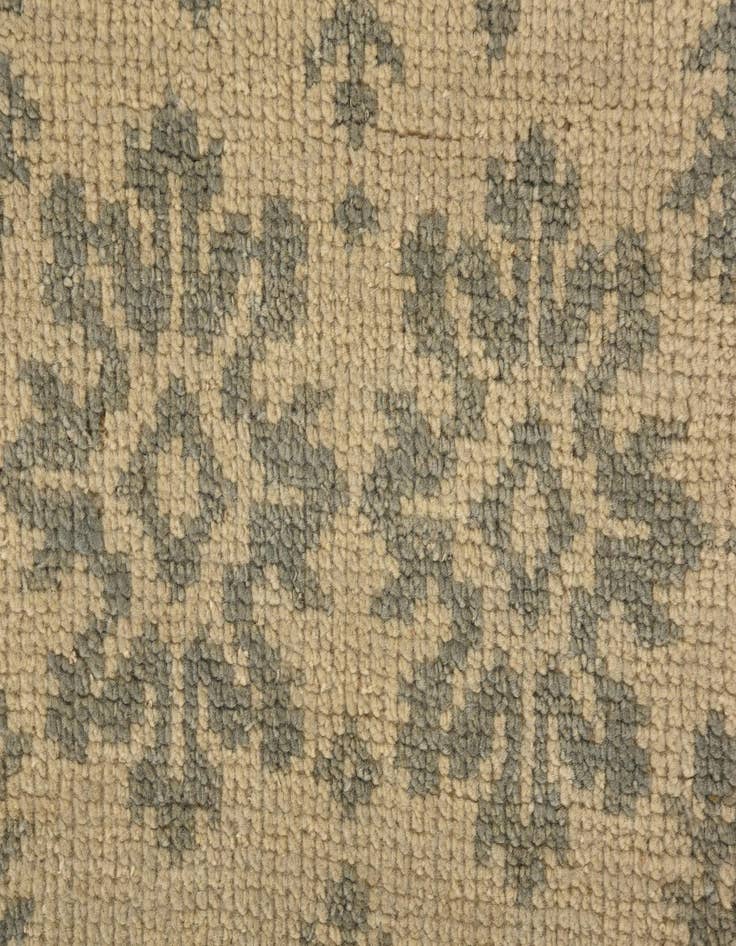 Detail image of  4' 9 x 6' 10  Hand Knotted Luna Wool Rug