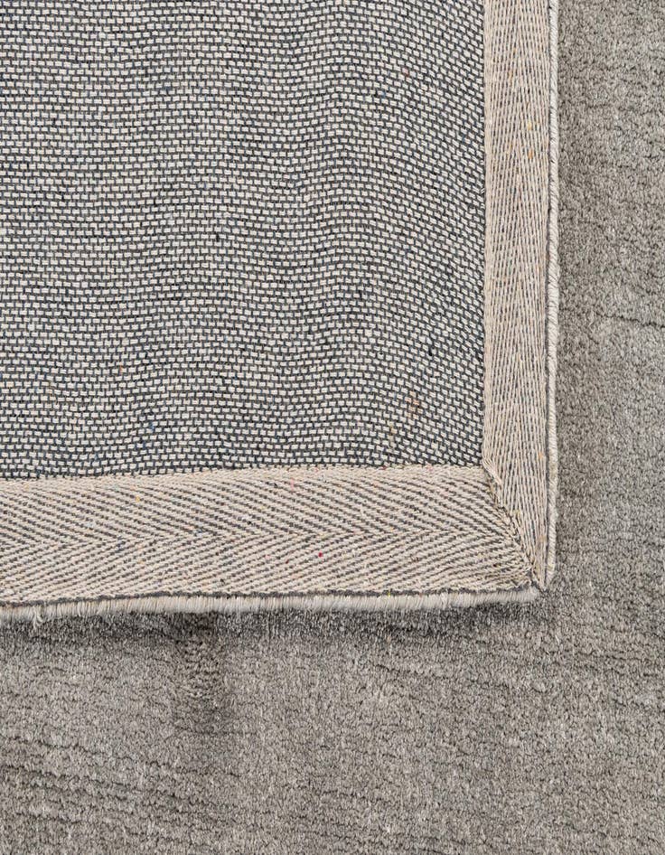 Detail image of  5' 7 x 8' 2 Luna Wool Rug