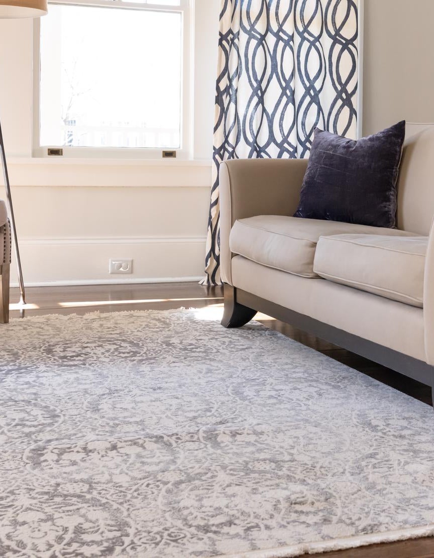 Light Gray 7' x 10' Modern Classical Rug | Rugs.com