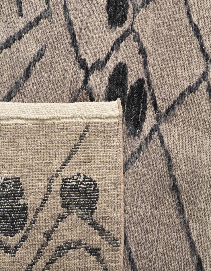 Detail image of  5' x 6' 6  Hand Knotted Moroccan Wool Rug