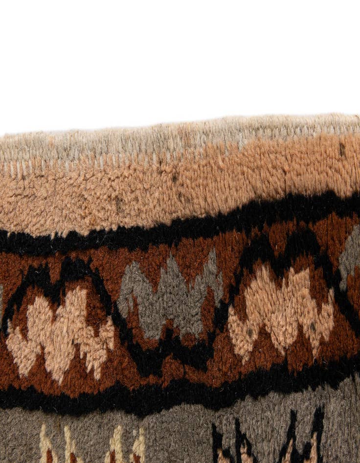 Detail image of  6' 6 x 9' 7  Hand Knotted Moroccan Wool Rug