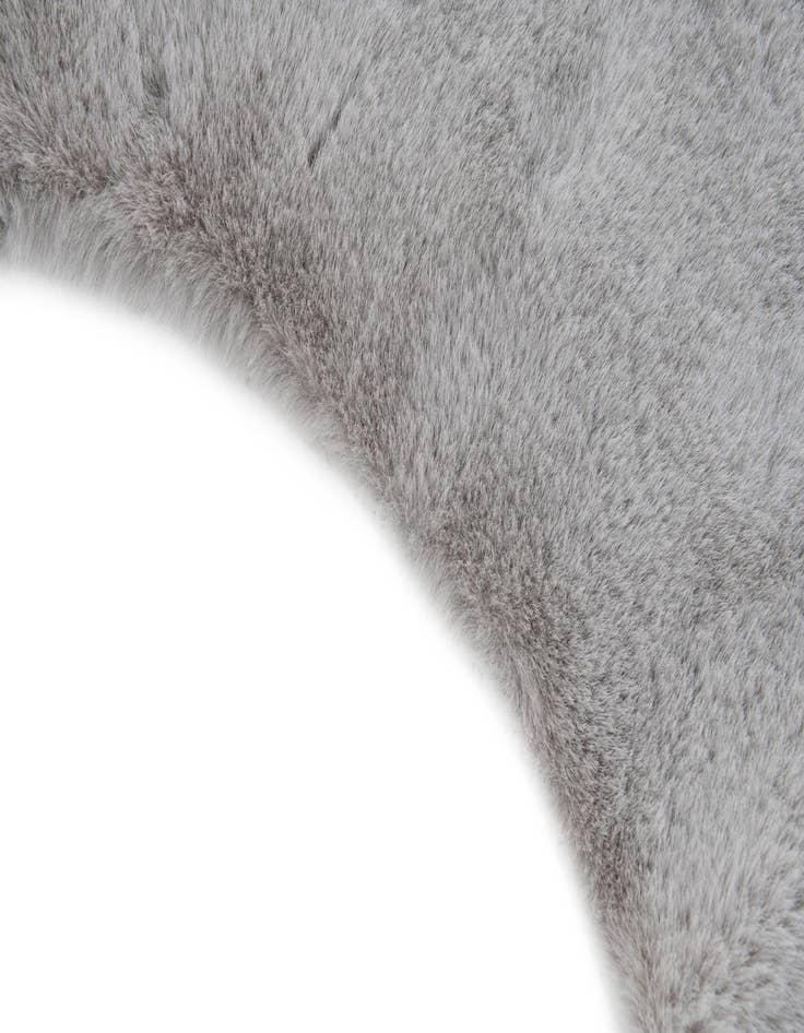 Detail image of 3' x 5' Natural Sheepskin Rug