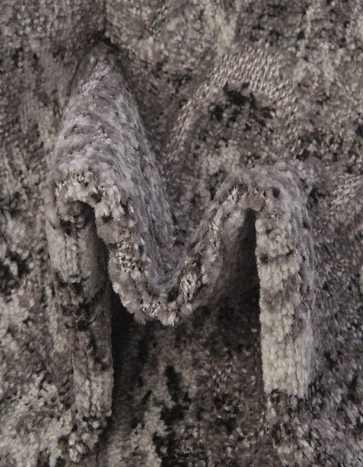 Detail image of  7' x 10'  Washable Botanical Indoor / Outdoor Rug