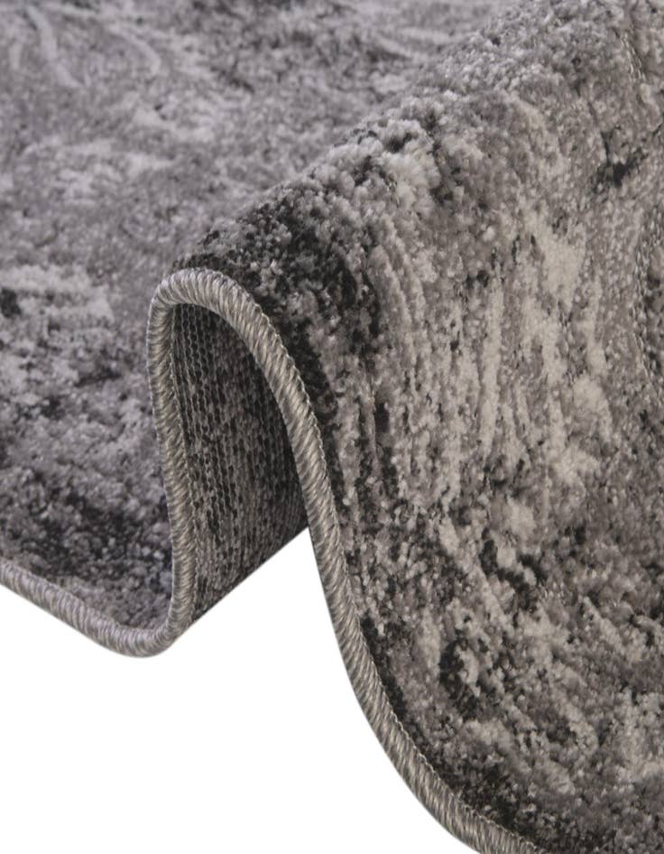 Detail image of  7' x 10'  Washable Botanical Indoor / Outdoor Rug