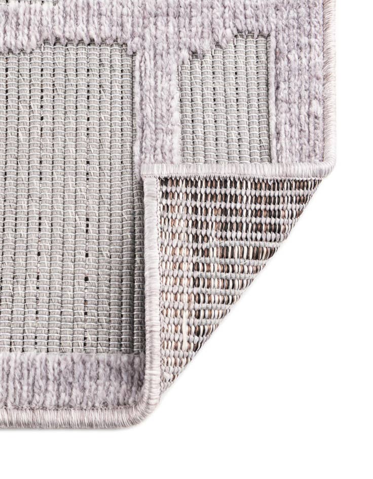 Detail image of  5' x 7' 7  Washable  Indoor / Outdoor Rug