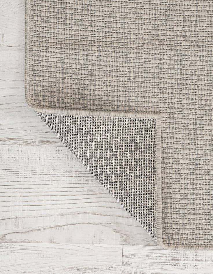 Detail image of  4' x 6'  Washable Solid Indoor / Outdoor Rug