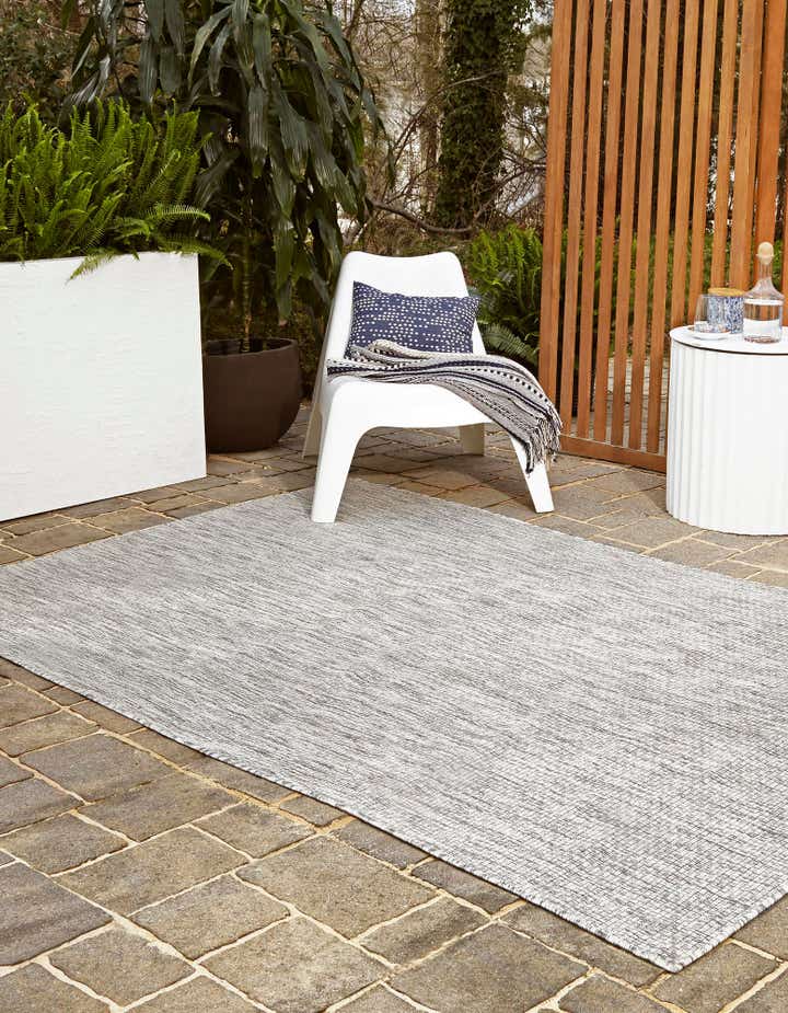 Light Gray 5' 3 x 8' Washable Solid Indoor / Outdoor Rug | Rugs.com