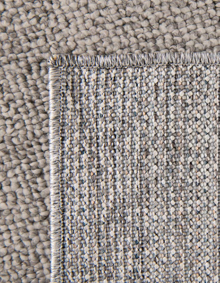 Detail image of  4' 1 x 6' 1  Washable Solid Indoor / Outdoor Rug