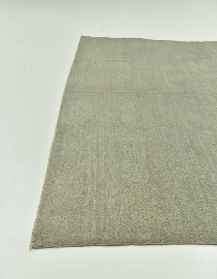 Detail image of  8' 1 x 9' 5  Hand Knotted Peshawar Ziegler Wool Rug