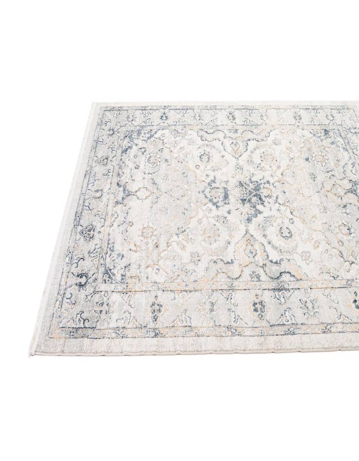 Detail image of  5' 4 x 7' 5 Santiago Rug