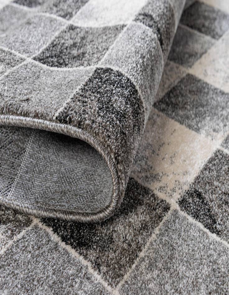 Detail image of  7' x 10' Savannah Rug