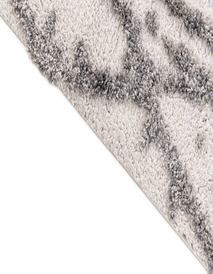 Detail image of 5' 2 x 7' 6 Soft Touch Shag Rug