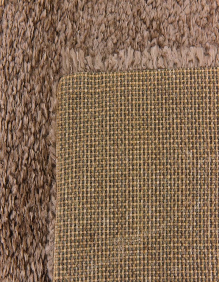 Detail image of  5' 3 x 7' 6 Solid Shag Rug