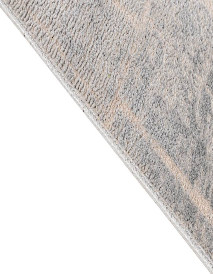 Detail image of Jill Zarin 5' x 7' 2 Uptown Rug