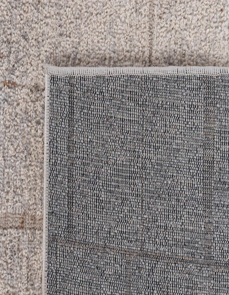 Detail image of Jill Zarin 5' x 7' 3 Uptown Rug