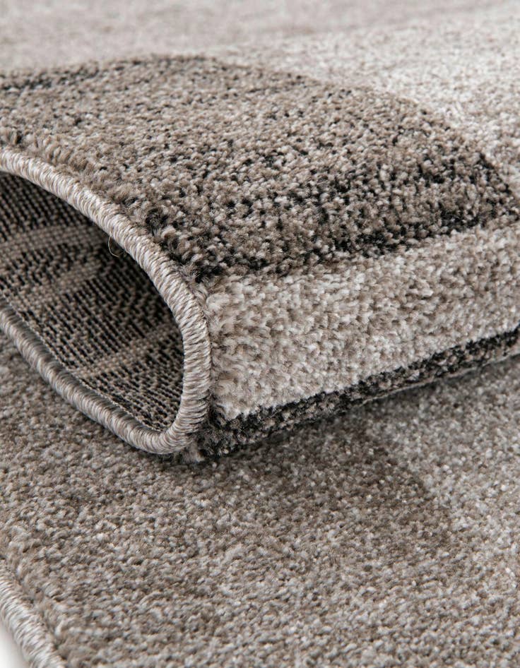 Detail image of  7' 10 x 7' 10 Angelica Round Rug